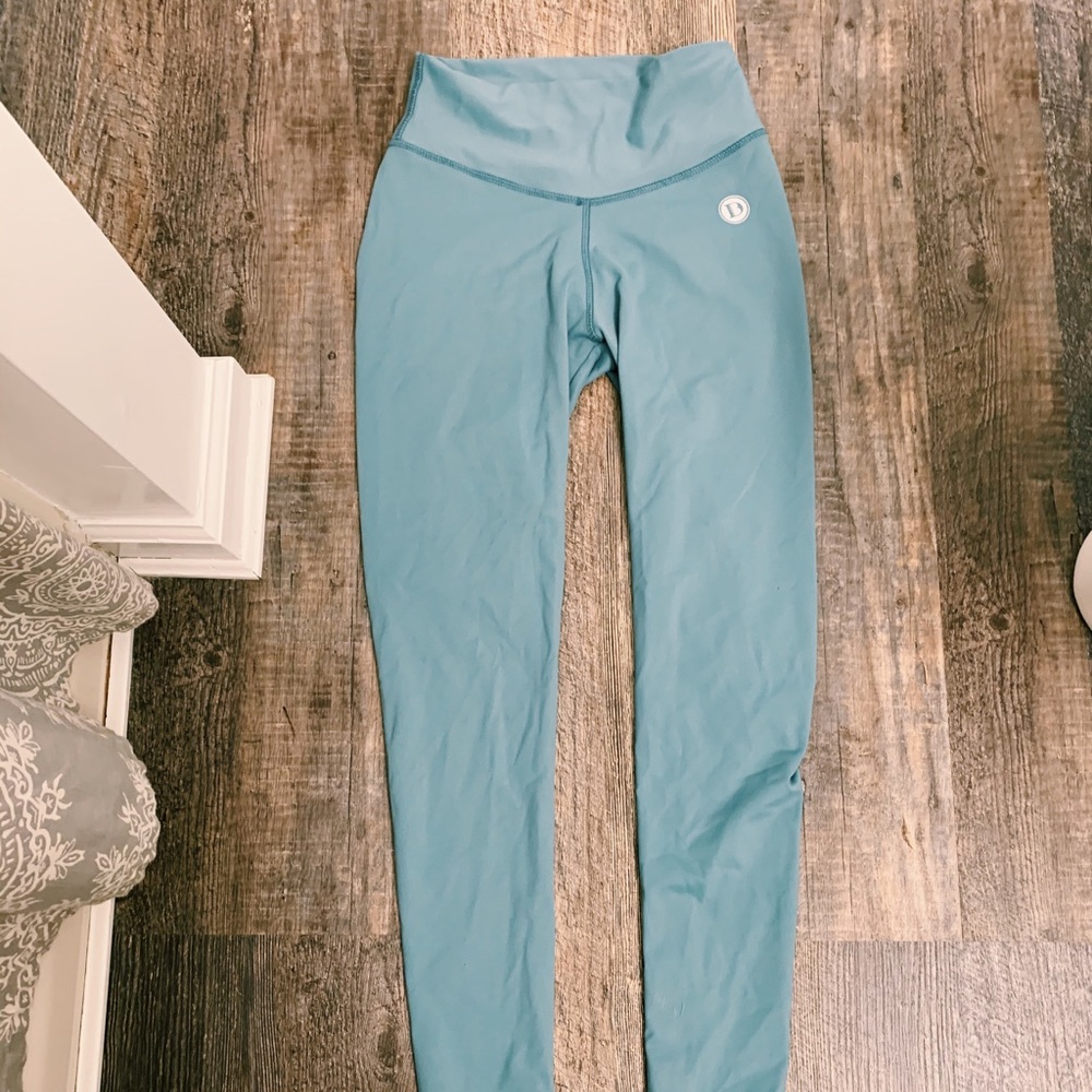 Dtinas Butt Scrunch Leggings